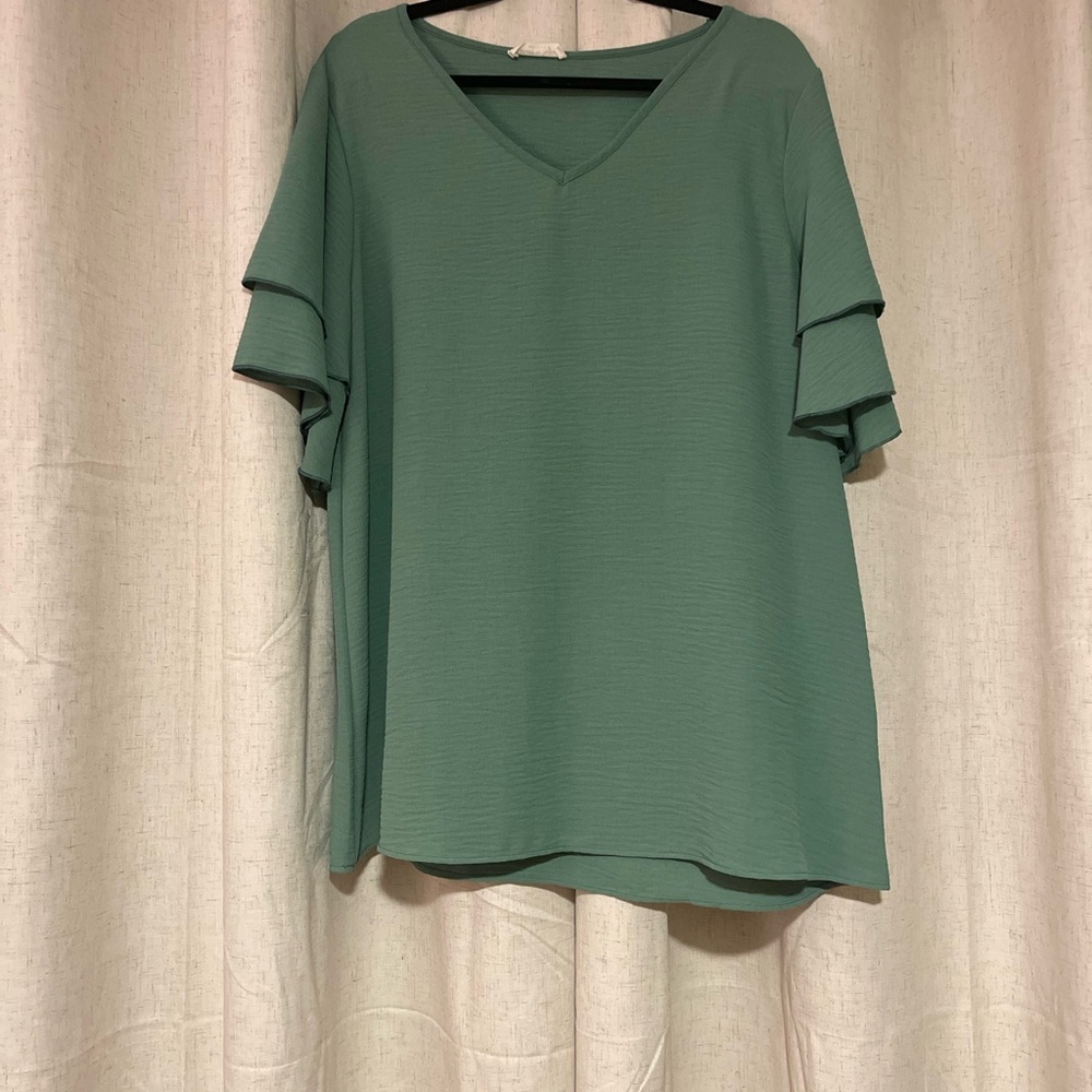 Elegant Green V-Neck Women's Top